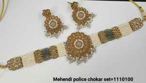 Diseño de flores elegante chapado en oro tradicional Motipearl & Drop Kundan tachonado gargantilla collar pendiente Mangtika conjunto de joyería SetWomen - Product Image 3