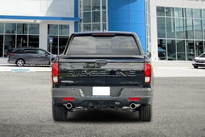 Usado en perfecto estado 2024 Honda Ridgeline Black Edition AWD con asientos de cuero Interior oscuro - Product Image 4