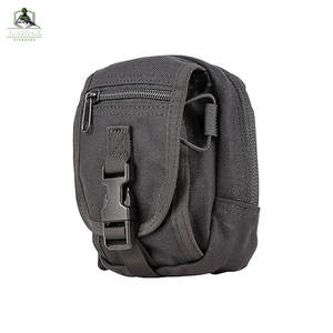 Équipement de plein air, pochette tactique en nylon, design léger et confortable, conçu pour le camping, la randonnée et l'aventure, pratique - Product Image 1