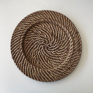 Vente en gros Assiettes de présentation en rotin Décoration de salle à manger écologique faite à la main Plateaux de service durables et légers pour hôtels - Product Image 6