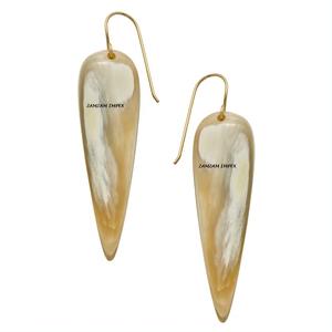 Pendientes de aro de cuerno de búfalo con forma geométrica ecológica hechos a mano, joyería coleccionable de Arte Moderno ligero para mujer - Product Image 3