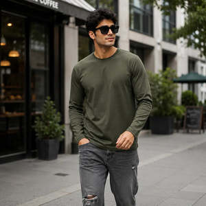 เสื้อยืดวินเทจทรงหนาแบบฟอกสี-สีเขียวมะกอก - Product Image 1