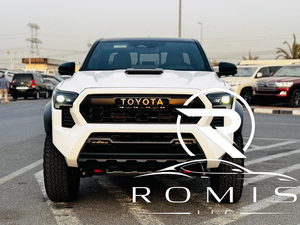 Toyota Tacoma TRD Pro 2025 Bianca, Cambio Automatico, Guida a Sinistra, Interni in Pelle, R16 - Product Image 4