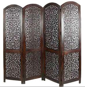 ฉากกั้นห้องไม้เนื้อแข็งสีน้ำตาลอินเดียแกะสลักด้วยมือสำหรับห้องนั่งเล่น ฉากไม้แบบดั้งเดิมสำหรับห้องรับแขก ขายส่งจากอินเดีย - Product Image 1