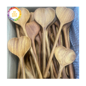 Cuillère en bois Surface en bois lisse pour outils de cuisine servant des repas et remuant la soupe Origine du Vietnam - Product Image 2