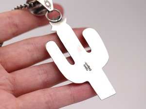 Colgante de cactus de concha rosa y turquesa del sudoeste de plata de ley chapada en oro vintage, joyería de declaración hecha a mano para todos los días - Product Image 3