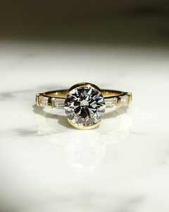 Anillos de boda de compromiso de diamantes VVS1 cultivados en laboratorio para mujeres en oro sólido y plata con certificación IGI para fiestas - Product Image 1