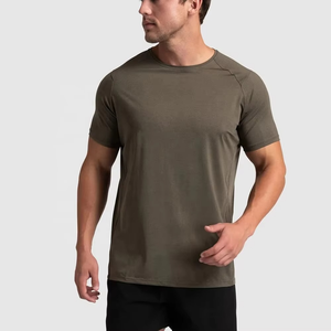 T-shirt pour homme à manches courtes vert olive, col rond, coupe ajustée, couleur unie, décontracté, tricoté, 100% polyester, séchage rapide, design uni - Product Image 1