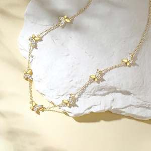 Collier pour femme Jeulia en argent sterling avec papillon doré et zircon - Product Image 5