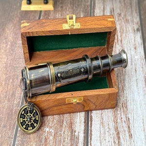 Télescope de travail personnalisé télescope gravé Pirates Gits Spyglass cadeaux d'anniversaire pour mari canotage cadeau - Product Image 1