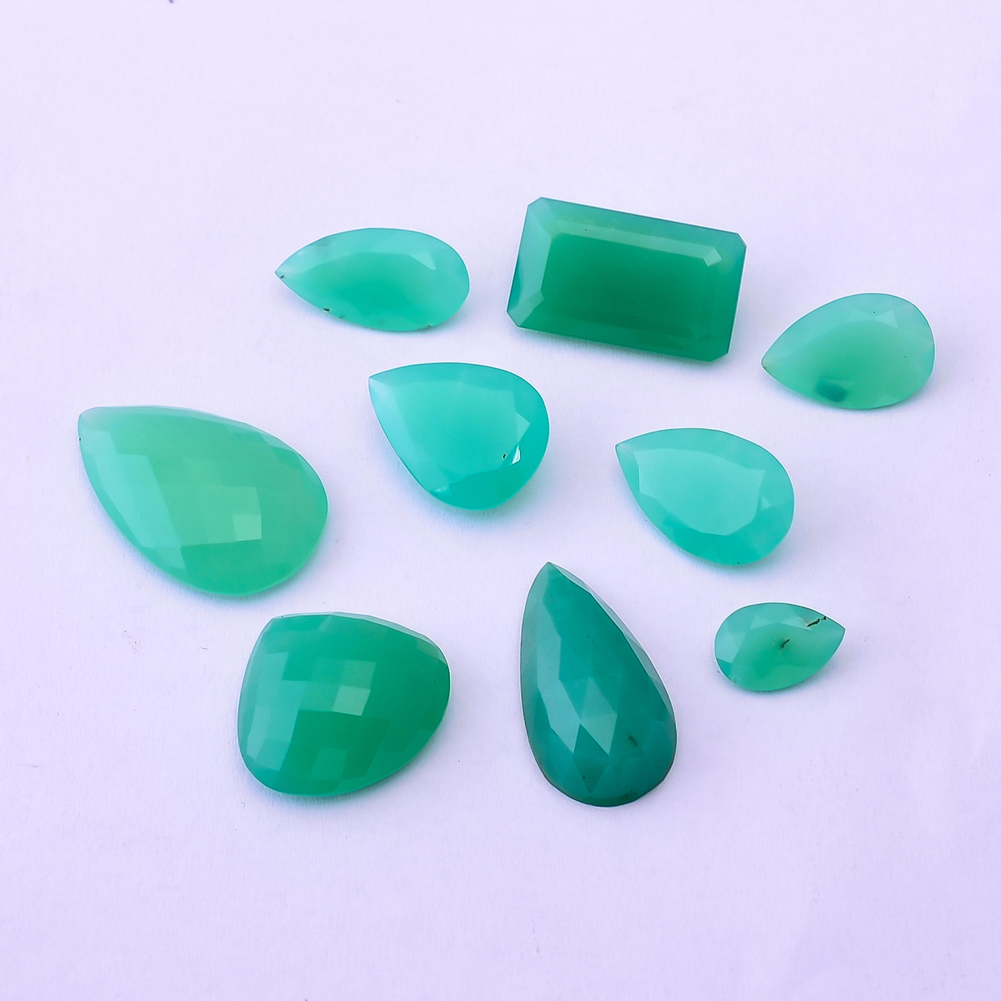 สีเขียว