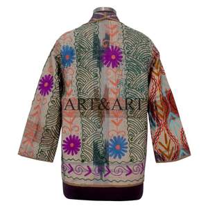 Veste en coton matelassée brodée à la main en Inde, motif imprimé en bloc, respirante, écologique, veste tendance - Product Image 3