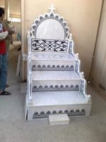 Masjid Mehrab est la niche essentielle dans un mur de mosquées Qibla