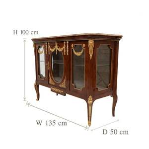 Vitrina de Madera de Lujo con Tapa de Mármol y Adornos de Latón - Product Image 5