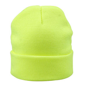 Bonnet en tricot acrylique unisexe |   Bonnet personnalisé chaud pour hommes et femmes |   Motifs à pois respirants et imperméables, pour le travail, la plage - Product Image 6
