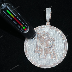 Luxe 925 Sterling Silver Baguette Deux Tons Collier avec Lettre Personnalisée Pendentif Plaqué Or Hip Hop Bijoux pour les Fêtes - Product Image 2