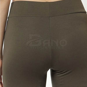 Leggings de fitness tricotés respirants pour femmes avec logo personnalisé à un prix raisonnable Fourniture en gros OEM pour le yoga - Product Image 5