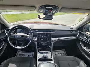 Jeep Grand Cherokee 2023 d'occasion propre - Product Image 3