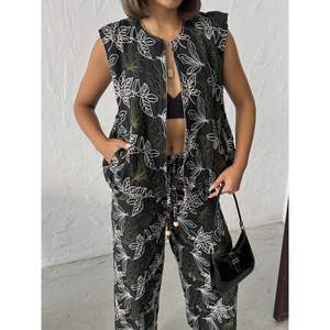 Gilet en lin zippé pour femme F2007 avec broderie, veste élégante - Product Image 5