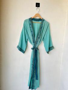 ชุดกิโมโนชายหาดชุดกิโมโนผ้าไหมแบบวินเทจชุดกิโมโนผ้าไหมรีไซเคิลใส่สบายสวมใส่ทุกวันชุดกิโมโนส่าหรีเป็นของขวัญสำหรับชุดนอนของเธอ - Product Image 4