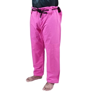 Uniforme de karaté durable en gros, approuvé par la WKF, tissu en coton lourd avec un tissu respirant à haute densité et absorbant la transpiration - Product Image 5