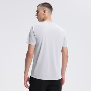 เสื้อยืดคอกลมแขนสั้นคุณภาพสูงสำหรับผู้ชาย เหมาะสำหรับกิจกรรมกลางแจ้ง วิ่ง ออกกำลังกาย แห้งเร็ว พร้อมโลโก้แบบกำหนดเอง - Product Image 3