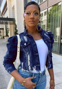 100% Cotton Quick-Dry Distressed Denim Jacket <b>Top</b> Quality Stylish Cropped Jeans Jacket New Customize Washed <b>Woman</b> Jacket - Product Image 4