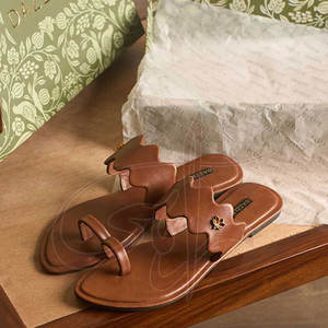 Women's <b>Slide</b> for Customizable Color Anti-Slippery Natural Leather Upper & Midsole Fashion Design Versatile All Seasons - Product Image 3