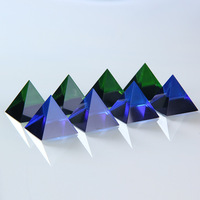Presse-papiers optique en cristal K9 transparent de haute qualité, 60 mm, gravé au laser, en forme de pyramide, pour la décoration intérieure
