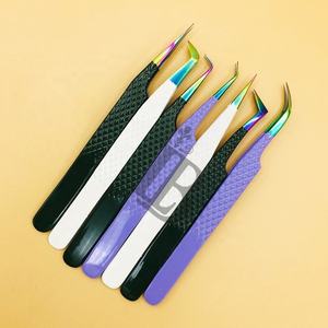 Pince à isolation en acier inoxydable pour extensions de cils en vison, avec logo et embout violet - Product Image 1