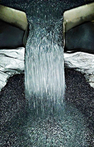 Medios de filtro de antracita industrial 99% pureza núcleo de filtro de agua garantía de calidad para tratamiento de agua agente auxiliar químico - Product Image 3