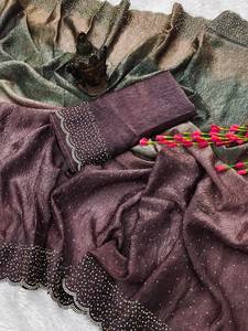 Sari de Seda Chanderi con Bordado de Diamantes Swarovski Multicolores, Corte Elegante, Ideal para Fiestas de Invierno, con Blusa a Juego - Product Image 6