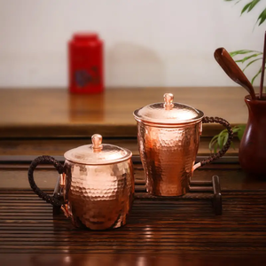 Ensemble de mugs Moscow Mule tendance, adaptés aux hôtels, réutilisables, en cuivre pur, étanches, écologiques, fabriqués en Inde - Product Image 1