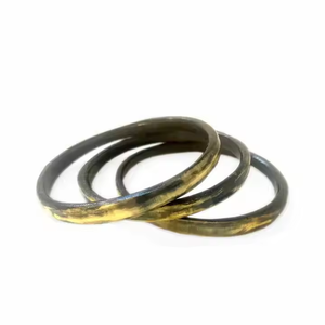 Brazaletes Artesanales de Cuerno de Búfalo Ecológicos, Elegancia Moderna, Natural y Atemporal de Crescent Crafts - Product Image 1