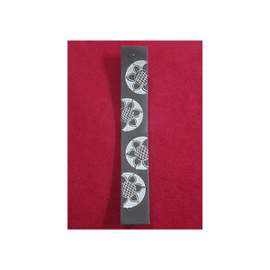 Soporte para varillas de incienso de piedra de jabón pulida y brillante, fabricado en India, para fragancias, hecho a mano, duradero, para el hogar, la oficina o el templo. - Product Image 1