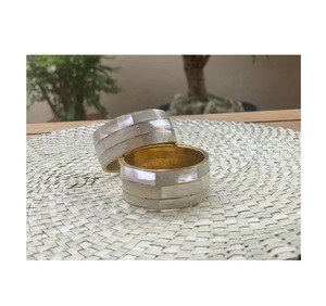 Anneau de serviette en os incrusté de haute qualité, élégant, personnalisé, vente en gros, décoration de table pour les fêtes, anneau de serviette en os incrusté à 100 % pour la vente la plus chaude - Product Image 4