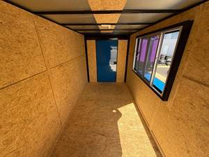 Remolque de Carga de Calidad, Contenedor, Semirremolque, Envío Rápido / Remolque Cerrado Rock Solid 8.5x16 10k, Paquete para Contratistas - Product Image 6