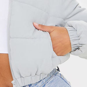 Chaqueta de burbuja de invierno para mujer hecha a medida en Pakistán con cuello levantado diseño transpirable logotipo frontal precio al por mayor último estilo - Product Image 6