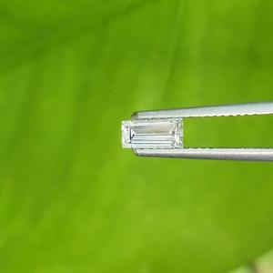 Diamante cultivado en laboratorio de corte Tapper de 4,5x2,3x2mm, Diamante de laboratorio suelto de 0,1 CT para anillo de compromiso o fabricación de joyas - Product Image 3