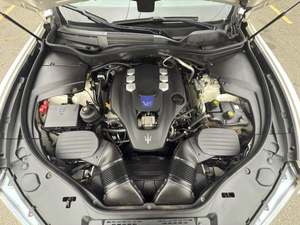 CleAN 2017 Ma-s-e-ra-ti Lev_ante S 3.0L AWD - Product Image 6