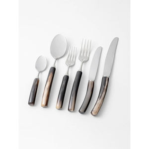 Services de table haut de gamme avec poignées design orange, parfaits pour les réunions de famille, les occasions spéciales et les cadeaux, en provenance d'Inde. - Product Image 5