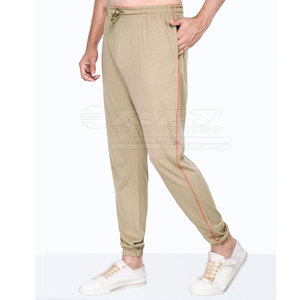 Pantalons de survêtement confortables pour hommes avec coupe décontractée et tissu doux parfaits pour les pantalons de survêtement Streetwear Lounging et de voyage - Product Image 2
