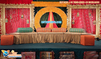 Coussins de décoration uniques et élégants, brodés à la main, avec des motifs Zari Mehandi, couleur et taille personnalisées, luxe professionnel pour les mariages