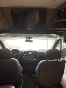 PROVEEDOR DE Autocaravanas Usadas DY NAMAX REV 24TB CLASE B+ 2018 en Venta - Product Image 4