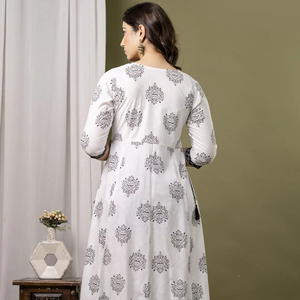 "Royal anarkali Kurtis โดยผู้ผลิตชาวอินเดีย | เสื้อผ้าแบบดั้งเดิมและมีสไตล์ - Product Image 3