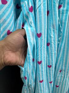 เดรสมิดิแต่งพู่ลำลองผ้าฝ้ายพิมพ์ลายคลาสสิกน้ำหนักเบาสำหรับโอกาสแบบดั้งเดิมและทันสมัยจากอินเดีย - Product Image 2