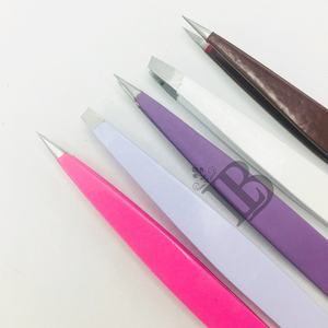 Pince à épiler sourcils de qualité supérieure, pointe argentée, prête à être expédiée, en acier inoxydable, avec logo personnalisé gratuit - Product Image 3