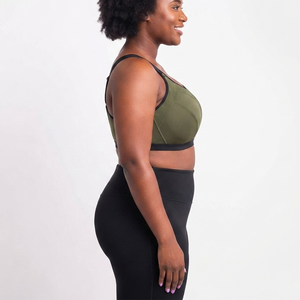 Sujetador deportivo OEM superventas para mujer de talla grande, con espalda cruzada, soporte medio, suave, para yoga y entrenamiento, top para gimnasio y fitness 2026 - Product Image 5