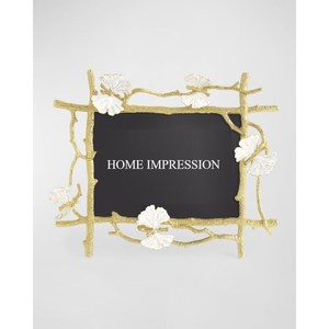 Marco de fotos de metal único de lujo con acabado envejecido perfecto para agregar un toque de nostalgia a la decoración de su hogar u oficina - Product Image 2