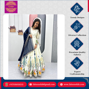 Gama exclusiva de nuevo diseñador para bodas y fiestas Dola Silk Made Mill Print & Foil Work Anarkali Gown con Dupatta - Product Image 4